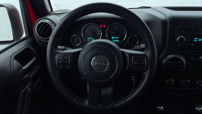 JEEP WRANGLER-Steering Wheel Close-up