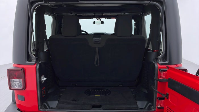 JEEP WRANGLER-Boot Inside View