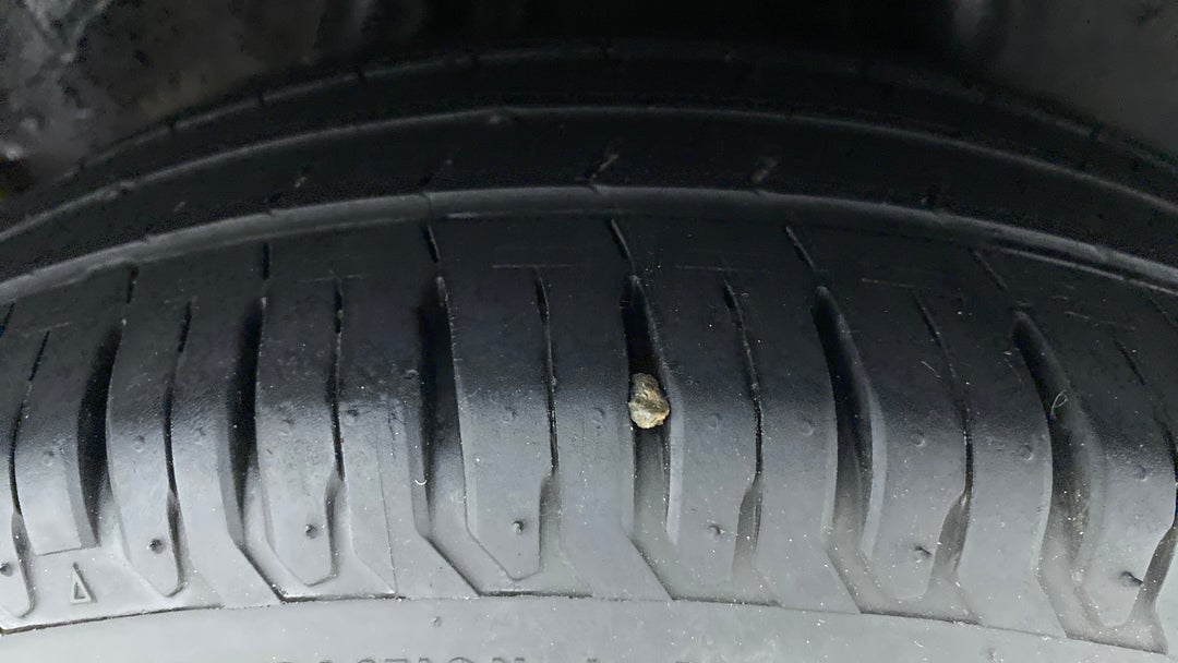 Left Rear Tyre Tread