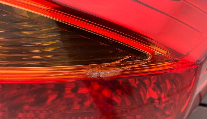 2014 Honda City SV MT PETROL, Petrol, Manual, 86,588 km, Right tail light - Minor damage