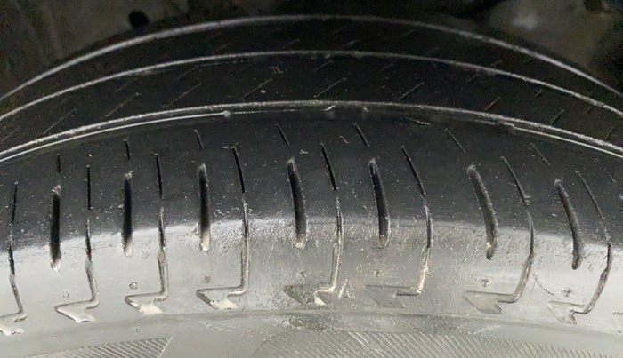 2019 Honda Amaze 1.2 SMT I VTEC, CNG, Manual, 26,083 km, Right Front Tyre Tread