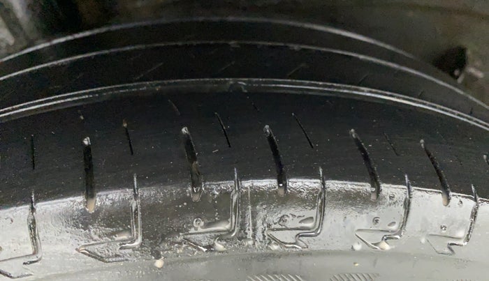 2019 Honda Amaze 1.2 SMT I VTEC, CNG, Manual, 26,083 km, Right Rear Tyre Tread