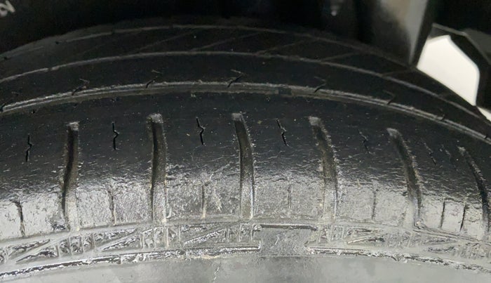 2012 Maruti Swift Dzire VXI, Petrol, Manual, 45,694 km, Left Rear Tyre Tread