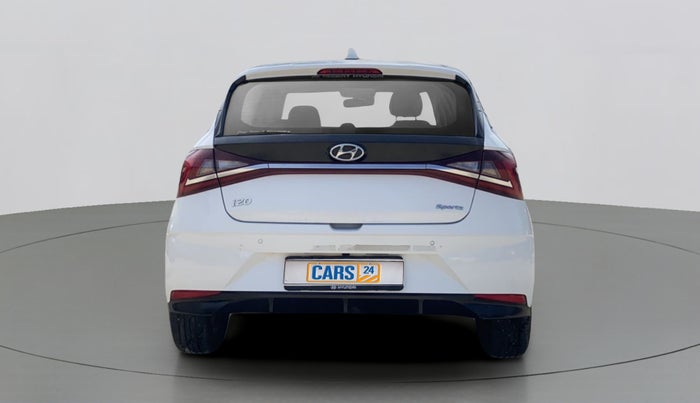 2021 Hyundai NEW I20 SPORTZ 1.2 MT, Petrol, Manual, 5,228 km, Back/Rear