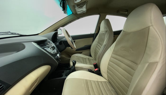 2012 Hyundai Eon ERA PLUS, CNG, Manual, 56,093 km, Right Side Front Door Cabin