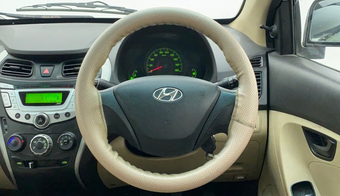 2012 Hyundai Eon ERA PLUS, CNG, Manual, 56,093 km, Steering Wheel Close Up
