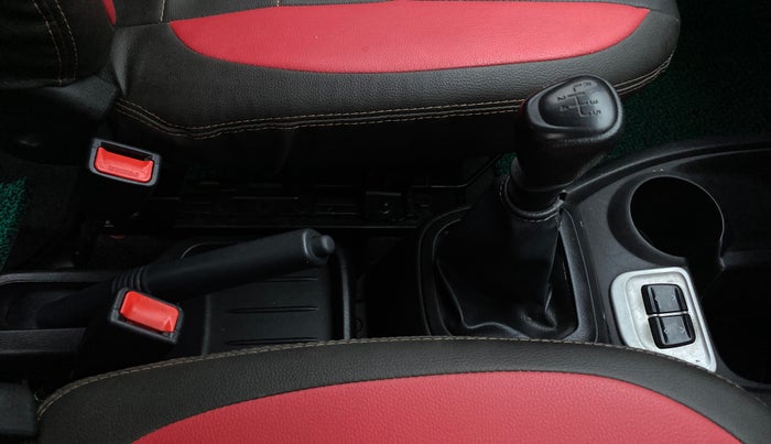 2018 Datsun Redi Go S 1.0, Petrol, Manual, 59,859 km, Gear Lever
