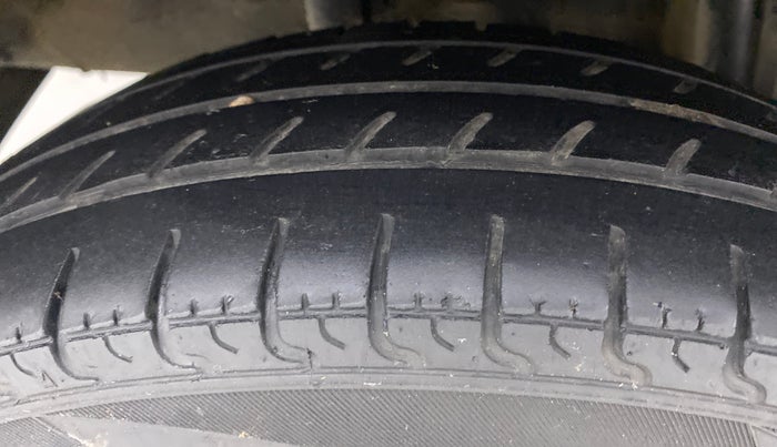 2018 Datsun Redi Go S 1.0, Petrol, Manual, 59,859 km, Right Rear Tyre Tread