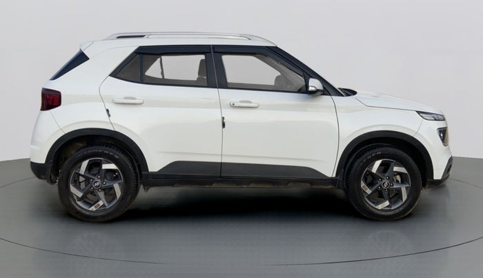 2020 Hyundai VENUE SX 1.0 TURBO, Petrol, Manual, 17,345 km, Right Side View