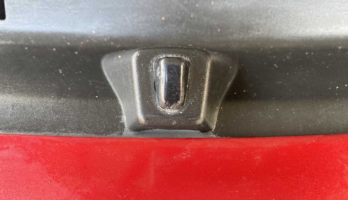 2016 Datsun Redi Go T (O), Petrol, Manual, 10,962 km, Front windshield - Wiper nozzle not functional