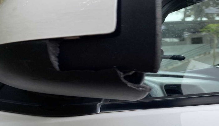 2021 Datsun Redi Go 1.0 T(O), Petrol, Manual, 6,227 km, Left rear-view mirror - Cover has minor damage