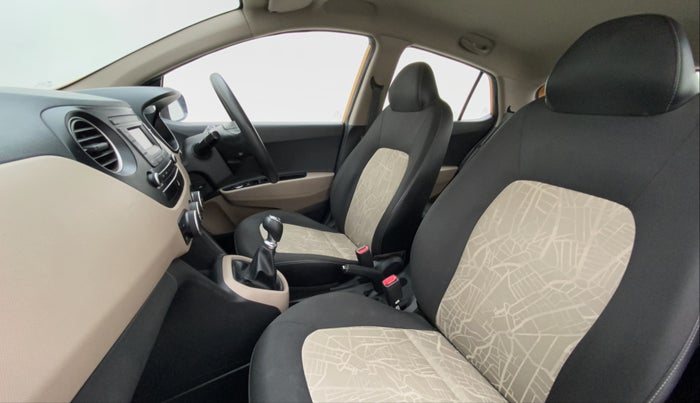 2016 Hyundai Grand i10 SPORTZ 1.2 KAPPA VTVT, Petrol, Manual, 86,471 km, Right Side Front Door Cabin