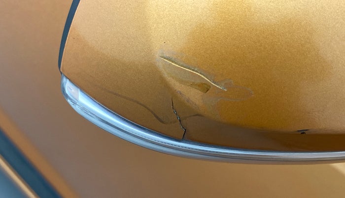 2016 Hyundai Grand i10 SPORTZ 1.2 KAPPA VTVT, Petrol, Manual, 86,471 km, Right rear-view mirror - Cover has minor damage