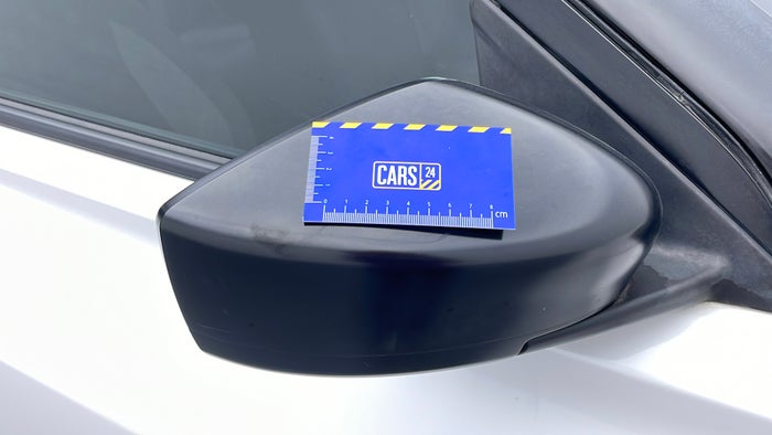 NISSAN KICKS-ORVM RHS Scratch