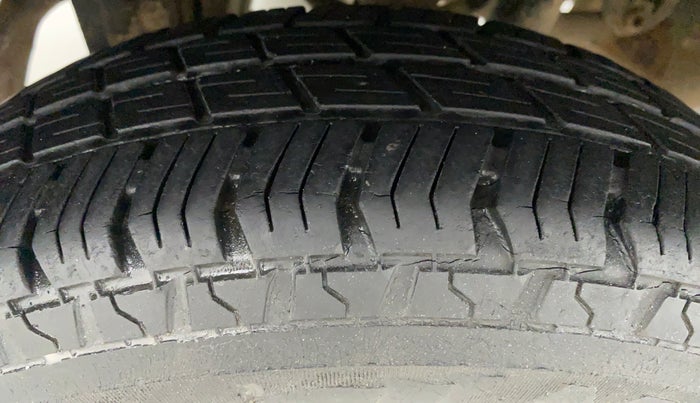 2011 Maruti Alto LXI, Petrol, Manual, 12,174 km, Right Rear Tyre Tread