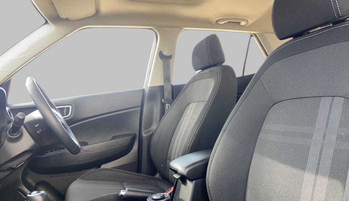 2019 Hyundai VENUE SX PLUS 1.0 TURBO DCT, Petrol, Automatic, 20,105 km, Right Side Front Door Cabin