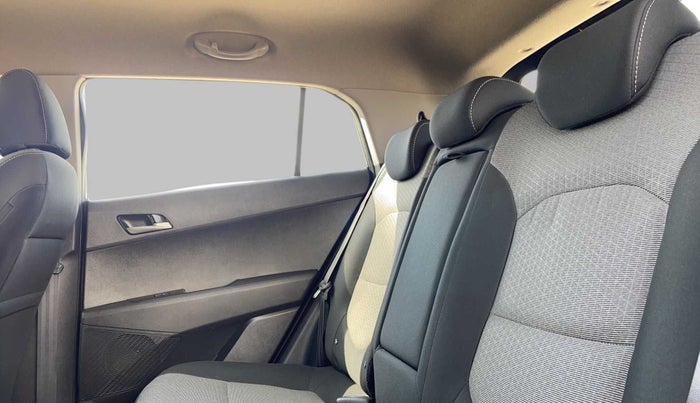 2017 Hyundai Creta SX PLUS AT 1.6 PETROL, Petrol, Automatic, 29,497 km, Right Side Rear Door Cabin