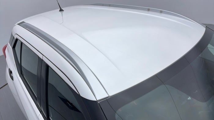 NISSAN KICKS-Roof/Sunroof View