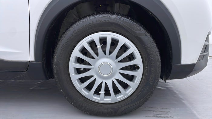NISSAN KICKS-Right Front Tyre