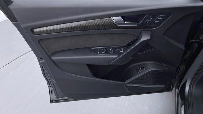 AUDI SQ5-Driver Side Door Panels Controls