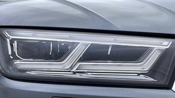 AUDI SQ5-Head Light RHS Dummy Washer
