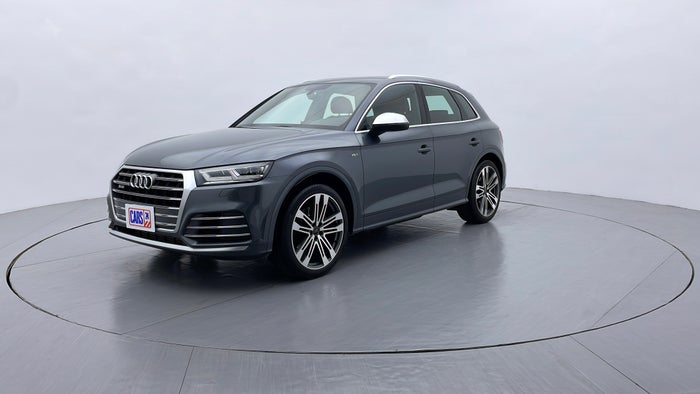 AUDI SQ5-Left Front Diagonal (45- Degree) View
