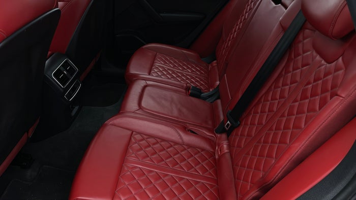 AUDI SQ5-Seat 2nd row LHS Scratch