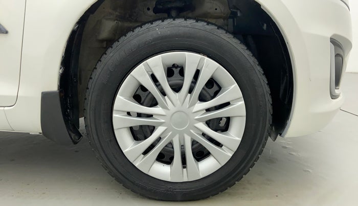 2013 Maruti Swift VDI, Diesel, Manual, 1,44,857 km, Right Front Wheel