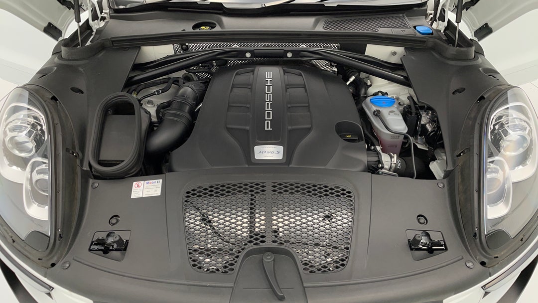 Open Bonnet (Engine)