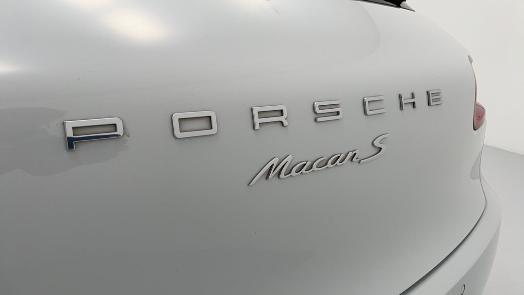 Badge (Boot Left Side)