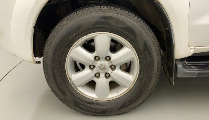 2010 Toyota Fortuner 3.0 4X4 MT, Diesel, Manual, 1,18,533 km, Left Front Wheel
