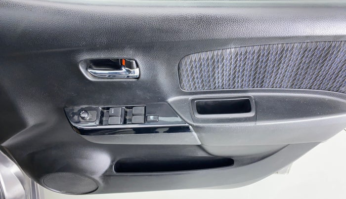 2013 Maruti Wagon R Stingray VXI, Petrol, Manual, 28,979 km, Driver Side Door Panels Control