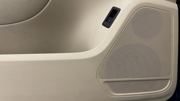 VOLKSWAGEN TOUAREG-Speakers