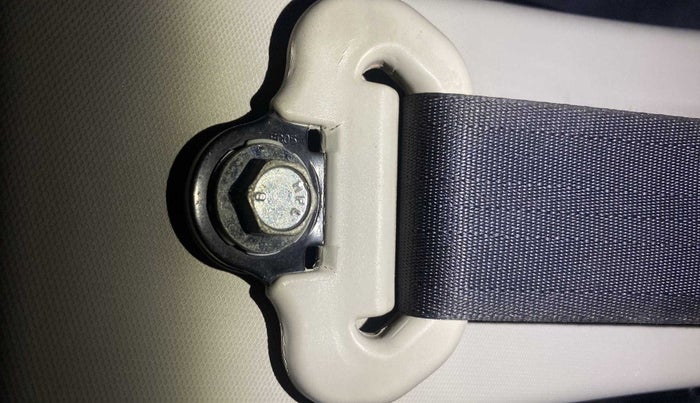 2019 Tata Tiago XZ 1.2 REVOTRON, Petrol, Manual, 80,562 km, Front left seat (passenger seat) - Seat belt slightly torn