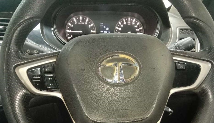 2015 Tata Bolt XT QUADRAJET, Diesel, Manual, 79,620 km, Steering wheel - Steering cover is minor torn