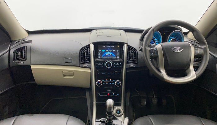 2018 Mahindra XUV500 W7, Diesel, Manual, 67,379 km, Dashboard