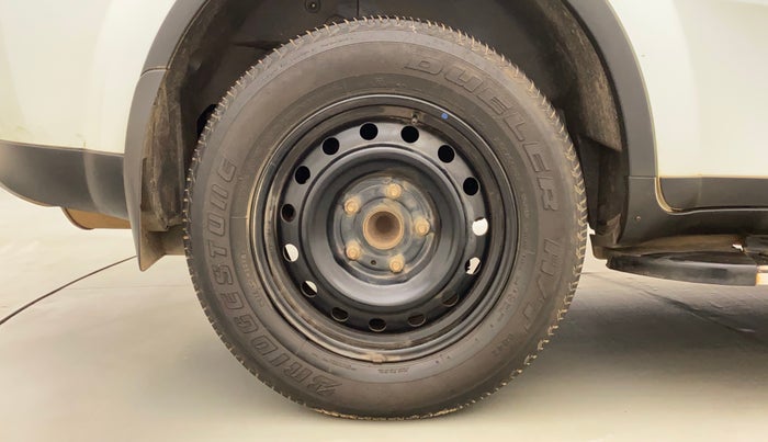 2018 Mahindra XUV500 W7, Diesel, Manual, 67,379 km, Right Rear Wheel