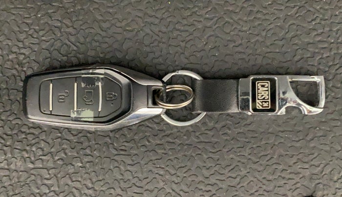 2018 Mahindra XUV500 W7, Diesel, Manual, 67,379 km, Key Close Up
