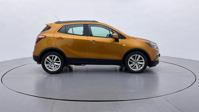 OPEL MOKKA-Right Side View
