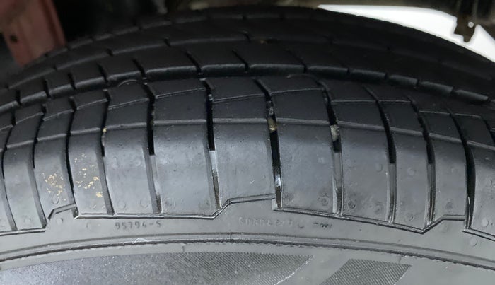 2015 Maruti Alto K10 VXI AMT, Petrol, Automatic, 43,594 km, Left Rear Tyre Tread