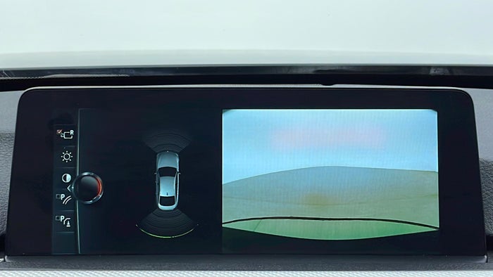 BMW 440I-Parking Camera (Rear View)