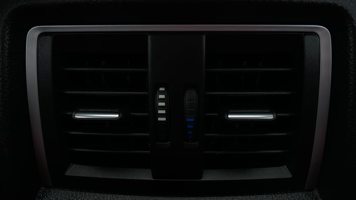 BMW 440I-Rear AC Vents