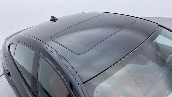 BMW 440I-Roof/Sunroof View