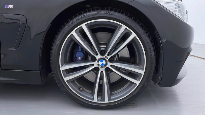BMW 440I-Right Front Tyre