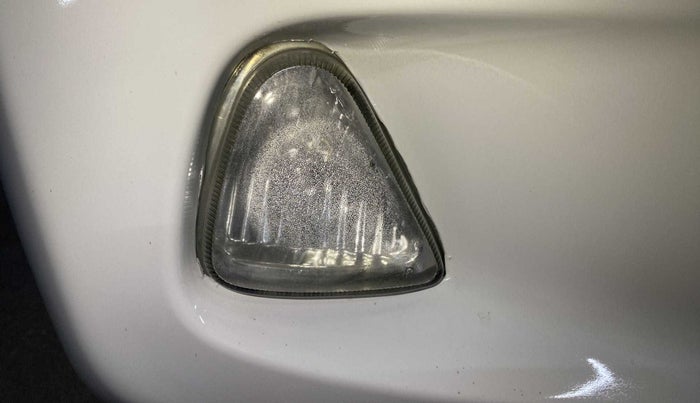 2018 Hyundai Eon ERA +, Petrol, Manual, 45,098 km, Right fog light - Not working