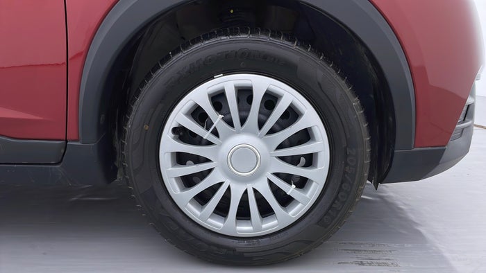 NISSAN KICKS-Right Front Tyre