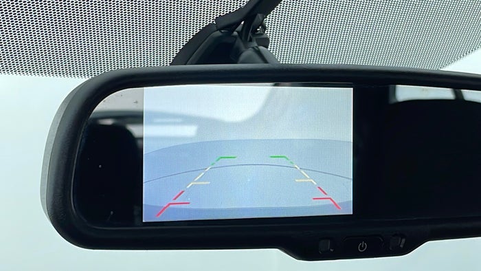 NISSAN KICKS-IRVM Mounted Reverse Camera