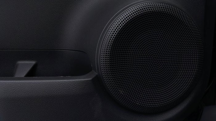 NISSAN KICKS-Speakers