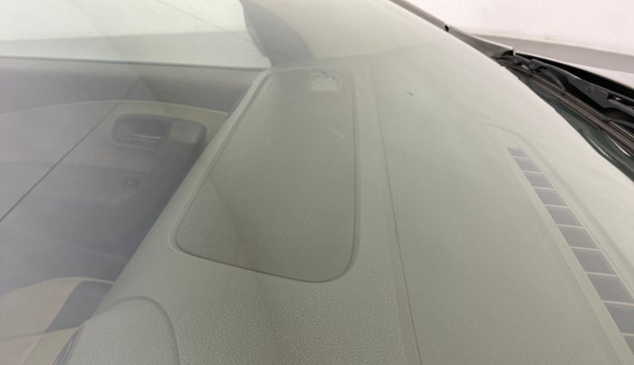 2016 Skoda Rapid ELEGANCE 1.6 MPFI AT, Petrol, Automatic, 99,847 km, Front windshield - Minor spot on windshield