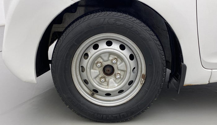 2015 Hyundai Eon ERA PLUS, CNG, Manual, 90,023 km, Left Front Wheel